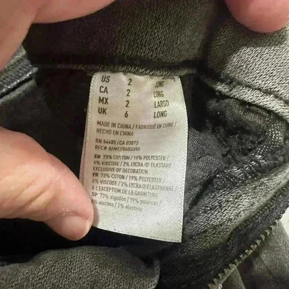 American Eagle Woman’s Jegging Jeans, Gray, distressed, Size 2 - Picture 12 of 16